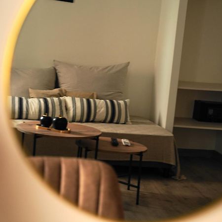 Aegean Gold Syros Suites Ермополи Екстериор снимка