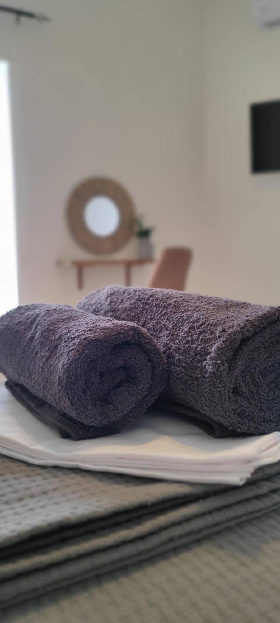 Aegean Gold Syros Suites Ермополи Екстериор снимка