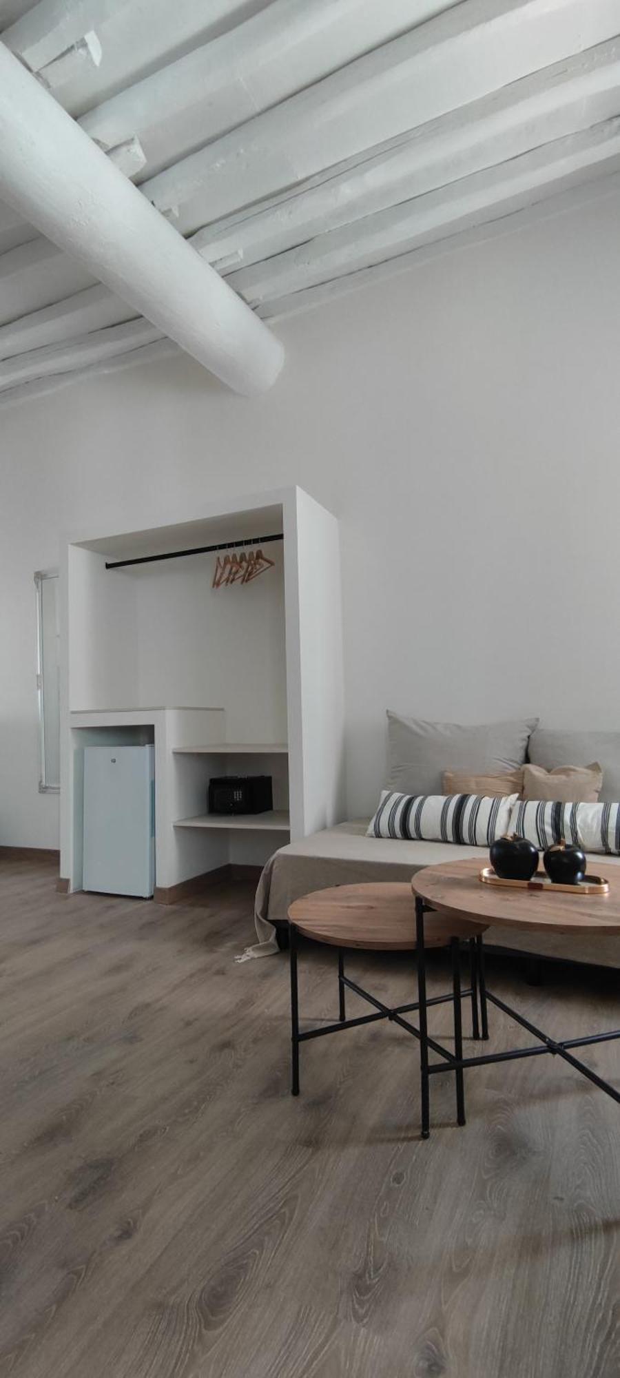Aegean Gold Syros Suites Ермополи Екстериор снимка