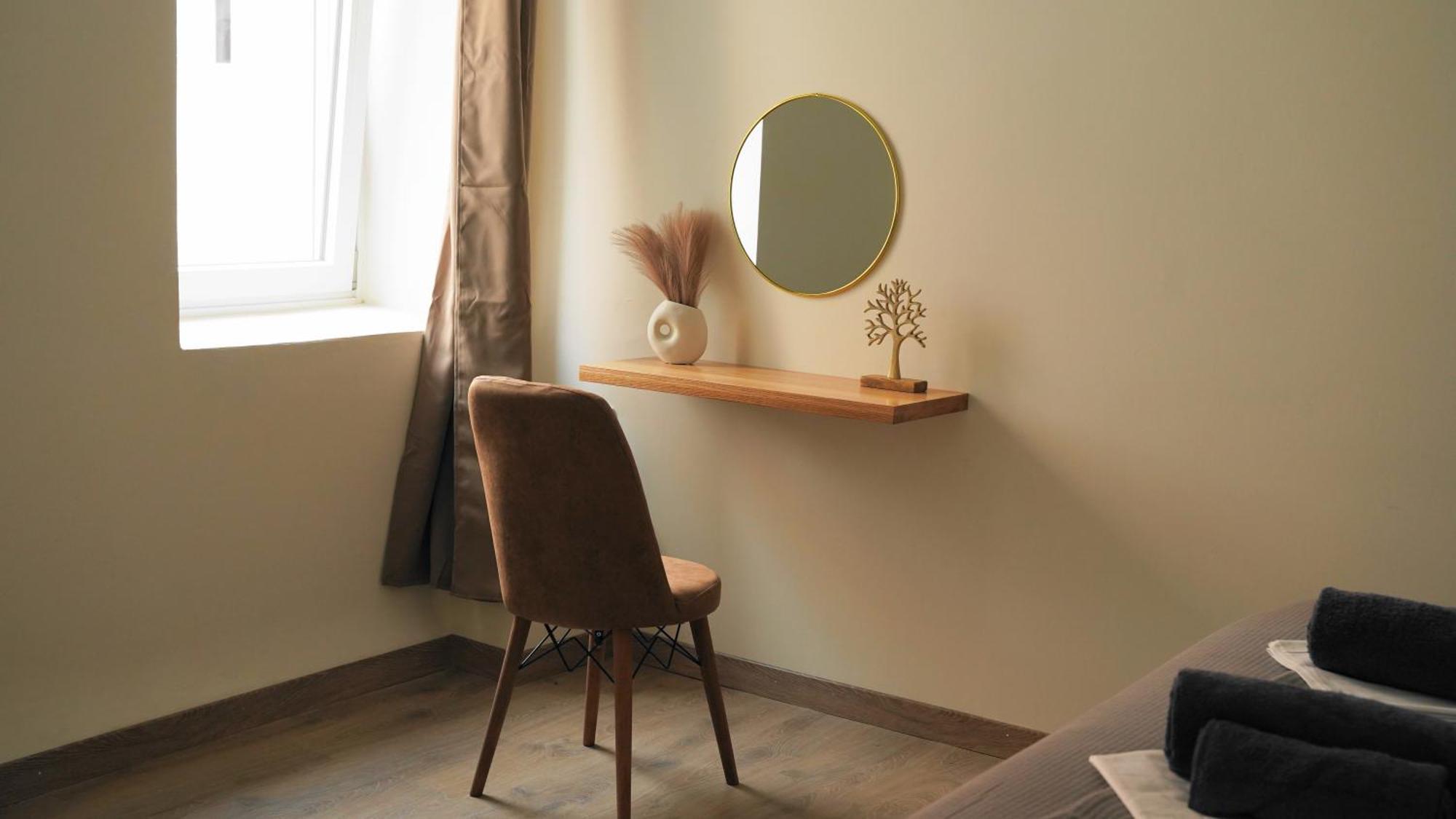 Aegean Gold Syros Suites Ермополи Екстериор снимка